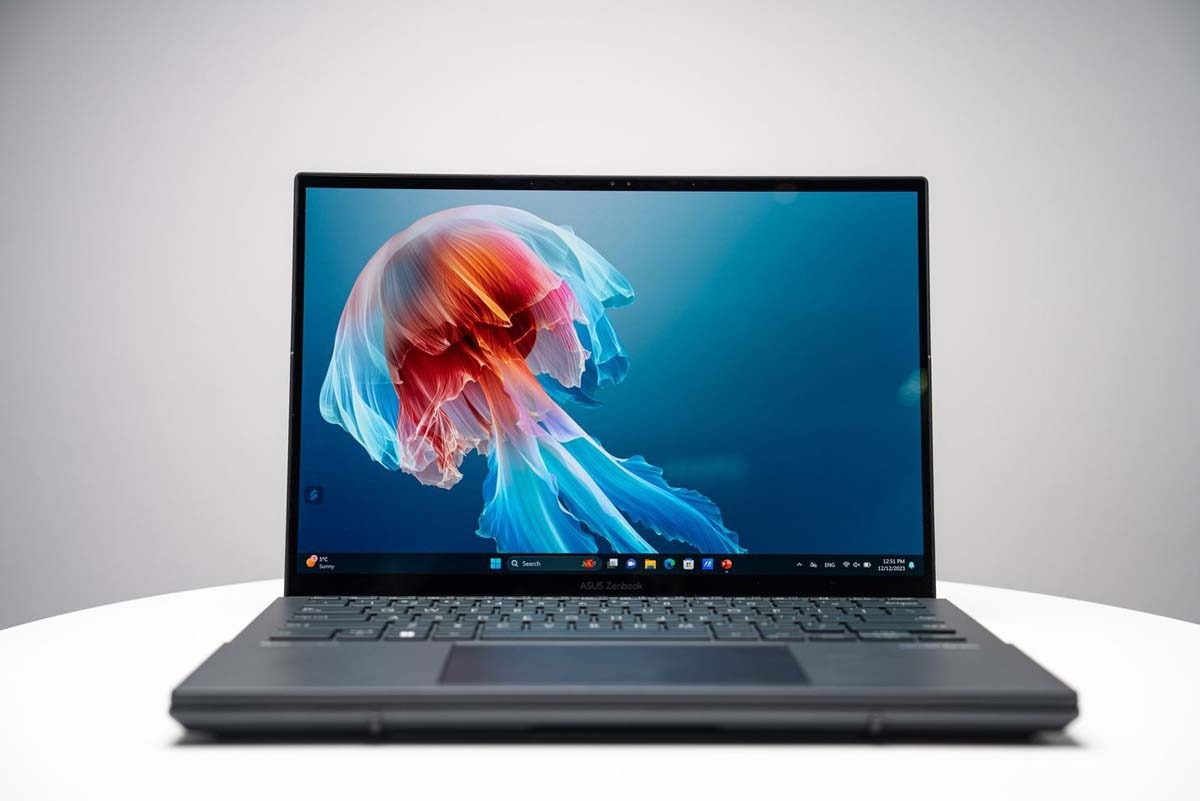 ASUS Zenbook Duo 2024 2